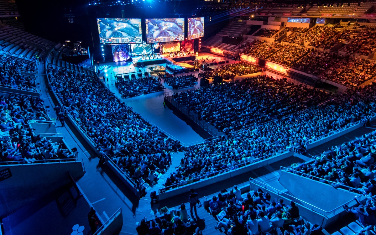 Apeks 将 Governor 移至非活跃名单